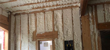 Insulated garage cavity